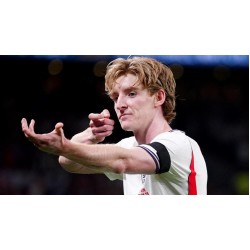 Anthony Gordon kokee, ettei häntä arvosteta riittävästi FC Barcelonassa eikä Englannin maajoukkueessa Anthony Gordon kokee, ettei häntä arvosteta riittävästi FC Barcelonassa eikä Englannin maajoukkueessa